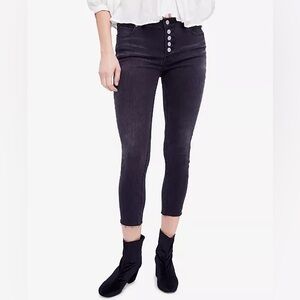 Free PeopleReagan Raw-Hem Skinny Jeans In Black